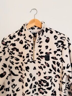 VOLCOM Leopard Sherpa Half-Zip Pullover in Cream, Black & Pink